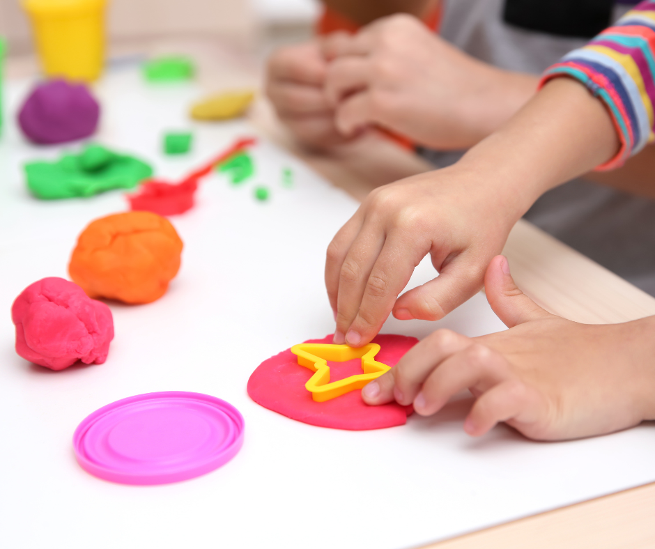 Kids playing with Playdoh